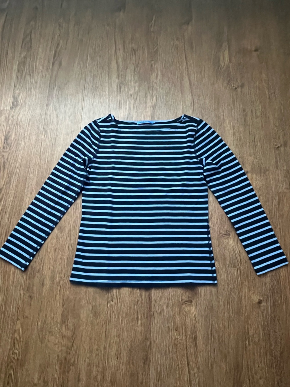 J. McLaughlin Greta Navy and Blue Striped 3/4 Sleeve Top Size S